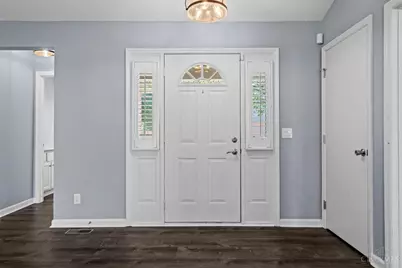1180 Stephanie Drive, Hamilton, OH 45013 - Photo 4
