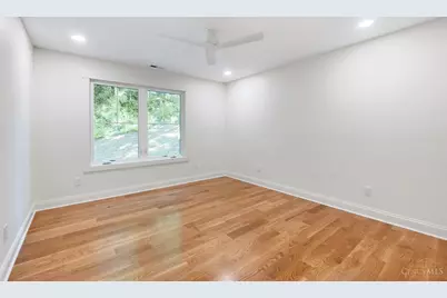 9004 Old Creek Trail, Montgomery, OH 45249 - Photo 32