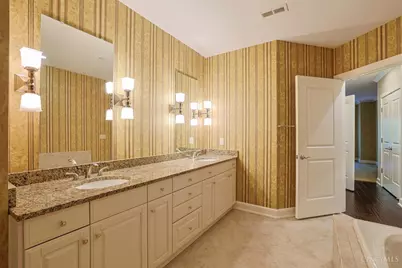 3942 Miami Road #203, Mariemont, OH 45227 - Photo 24