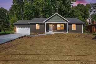490 Shannon Ln, Union Township, OH 45255 - Photo 2