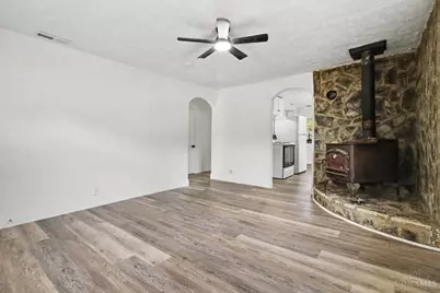 230 E Osborne Street, Bethel, OH 45106 - Photo 2