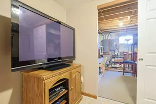 6844 Grimsby Ln, Liberty Township, OH 45011 - Photo 32