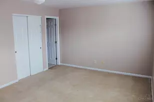 9112 Dominion Cir, Cincinnati, OH 45249 - Photo 8