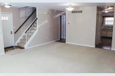 9112 Dominion Circle, Cincinnati, OH 45249 - Photo 6