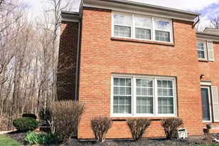 9112 Dominion Cir, Cincinnati, OH 45249 - Photo 2