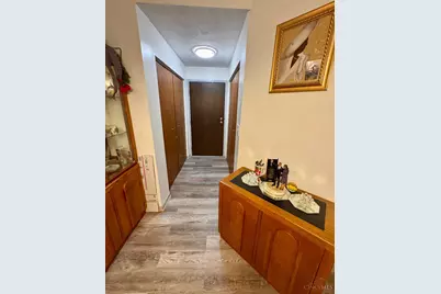 1544 W Galbraith Road #105, Cincinnati, OH 45231 - Photo 2