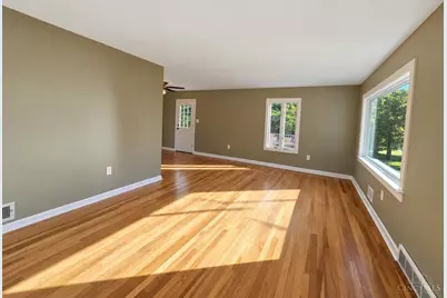 9770 Playtime Lane, Springfield Township, OH 45231 - Photo 6