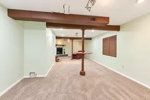9770 Playtime Ln, Springfield Township, OH 45231 - Photo 18