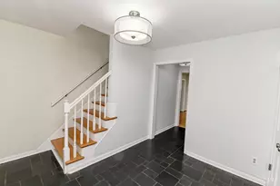 8740 Sturbridge Dr, Sycamore Township, OH 45236 - Photo 4
