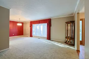 742 Story Dr, Fairfield, OH 45014 - Photo 6