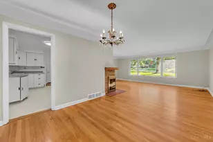 5900 Donjoy Dr, Blue Ash, OH 45242 - Photo 8
