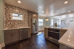 3036 Kinmont St, Cincinnati, OH 45208 - Photo 14