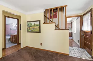 1971 N Lynndale Ave, Cincinnati, OH 45231 - Photo 8