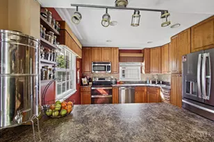 58 Junefield Ave, Green Hills, OH 45218 - Photo 8