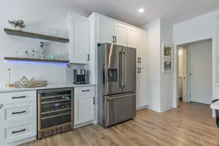 5017 Kenwood Rd, Cincinnati, OH 45227 - Photo 6