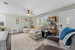 240 Oneida Dr, Loveland, OH 45140 - Photo 2
