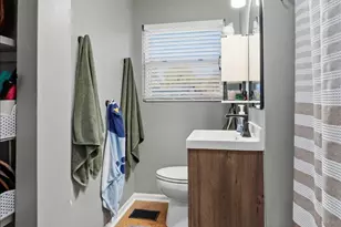 240 Oneida Dr, Loveland, OH 45140 - Photo 22
