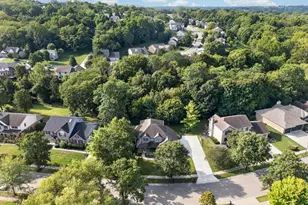 375 Gregorian Dr, Fairfield, OH 45014 - Photo 6
