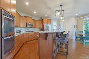 8037 Pleasure Dr, West Chester, OH 45069 - Photo 10