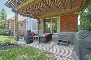 8037 Pleasure Dr, West Chester, OH 45069 - Photo 36