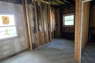 2957 Massachusetts Ave, Cincinnati, OH 45225 - Photo 8