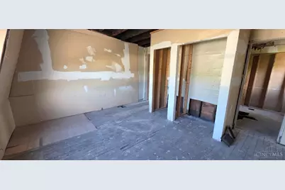 2957 Massachusetts Avenue, Cincinnati, OH 45225 - Photo 10