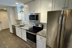 2600 Hackberry St, Cincinnati, OH 45206 - Photo 8