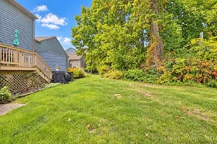 1056 Crisfield Dr, Union Township, OH 45245 - Photo 36