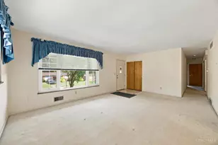 5137 Grosse Pointe Ln, Cincinnati, OH 45238 - Photo 8