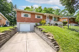 5137 Grosse Pointe Ln, Cincinnati, OH 45238 - Photo 2