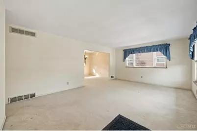 5137 Grossepointe Lane, Cincinnati, OH 45238 - Photo 6