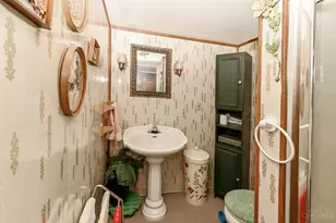 6815 Hampton Dr, Cincinnati, OH 45236 - Photo 34