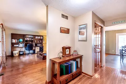 598 Shady Oak Court, Turtle Creek Township, OH 45036 - Photo 8