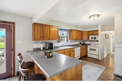 7939 Conservancy Road, Germantown, OH 45327 - Photo 6