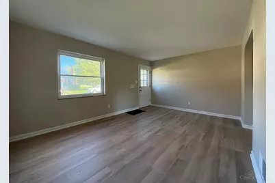 5223 Parkview Avenue, Green Township, OH 45238 - Photo 6
