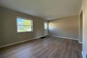 5223 Parkview Ave, Green Township, OH 45238 - Photo 6