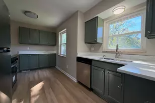 5223 Parkview Ave, Green Township, OH 45238 - Photo 10