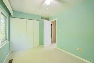 9957 Timbers Dr, Blue Ash, OH 45242 - Photo 28