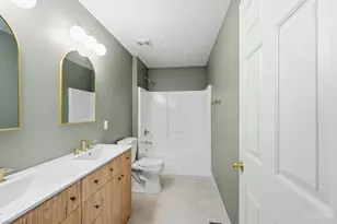 5280 Appaloosa Cir, Hamilton Township, OH 45152 - Photo 34
