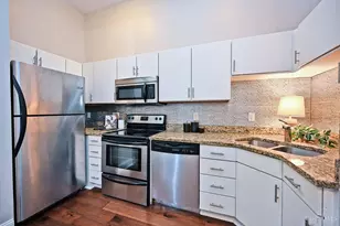 1326 Vine St, Cincinnati, OH 45202 - Photo 14