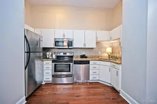 1326 Vine St, Cincinnati, OH 45202 - Photo 18