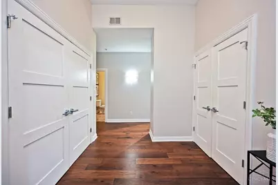 1326 Vine Street #B, Cincinnati, OH 45202 - Photo 8