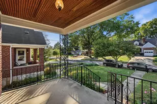 4942 Oaklawn Dr, Cincinnati, OH 45227 - Photo 6