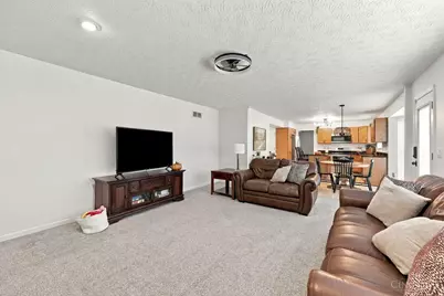 6868 Hummingbird Drive, Deerfield Township, OH 45040 - Photo 12