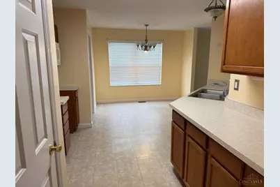 294 E Arlington Drive, Trenton, OH 45067 - Photo 6