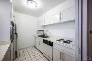 810 Matson Pl, Cincinnati, OH 45204 - Photo 2