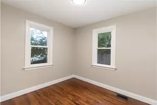 1166 Groesbeck Rd, Cincinnati, OH 45224 - Photo 12