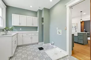 1923 Delaware Ave, Norwood, OH 45212 - Photo 12