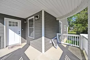 5748 Bramble Ave, Cincinnati, OH 45227 - Photo 4