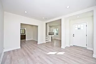 5748 Bramble Ave, Cincinnati, OH 45227 - Photo 8